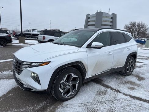 Used 2023 Hyundai Tucson SEL w/ Cargo Package image 2