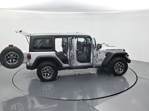 Used 2024 Jeep Wrangler Unlimited Rubicon AWD/4WD image 51