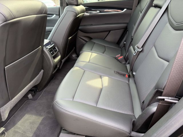 Certified 2024 Cadillac XT5 Premium Luxury AWD/4WD image 12