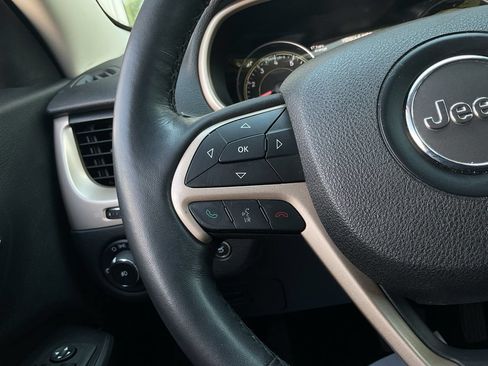 Used 2014 Jeep Cherokee Limited FWD image 34