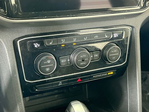 Used 2023 Volkswagen Atlas SEL image 16