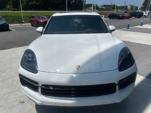 Used 2020 Porsche Cayenne AWD/4WD image 3