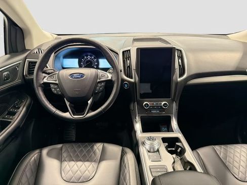 Used 2024 Ford Edge Titanium AWD/4WD image 19