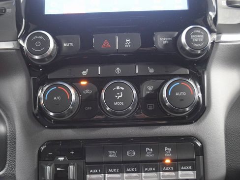 Used 2022 RAM 2500 Big Horn w/ Level C Equiment Group image 31