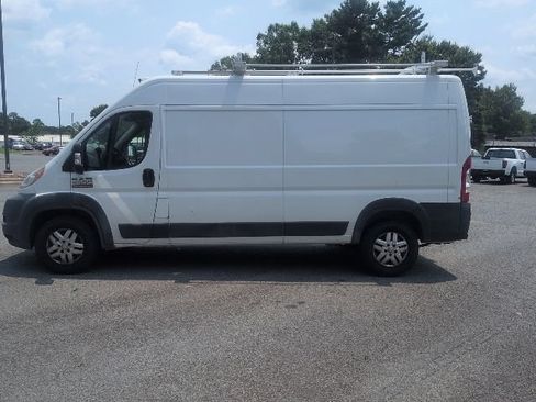 Used 2015 RAM ProMaster 2500 w/ Mopar Trailer Tow Group FWD image 4