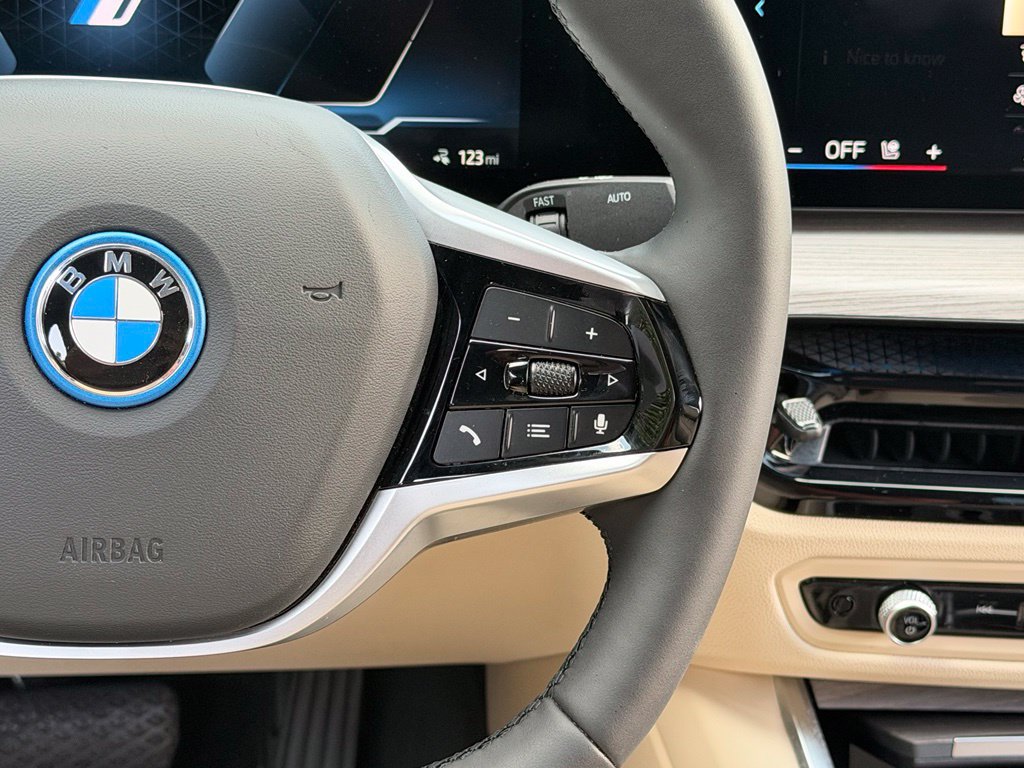 Used 2025 BMW i4 eDrive40 RWD image 45