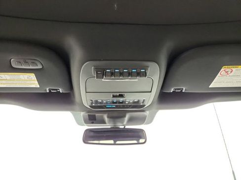 Used 2023 Ford F250 Lariat w/ Chrome Package image 28