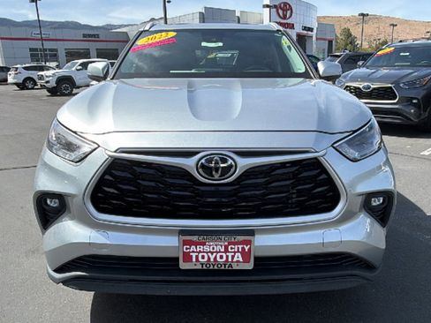 Used 2022 Toyota Highlander XLE AWD/4WD image 8