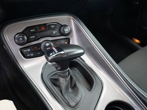 Used 2023 Dodge Challenger SXT image 17