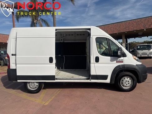 Used 2019 RAM ProMaster 2500 image 2