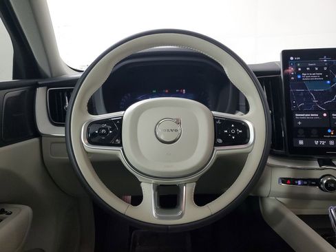 Certified 2026 Volvo XC60 B5 Ultra w/ Climate Package AWD/4WD image 18