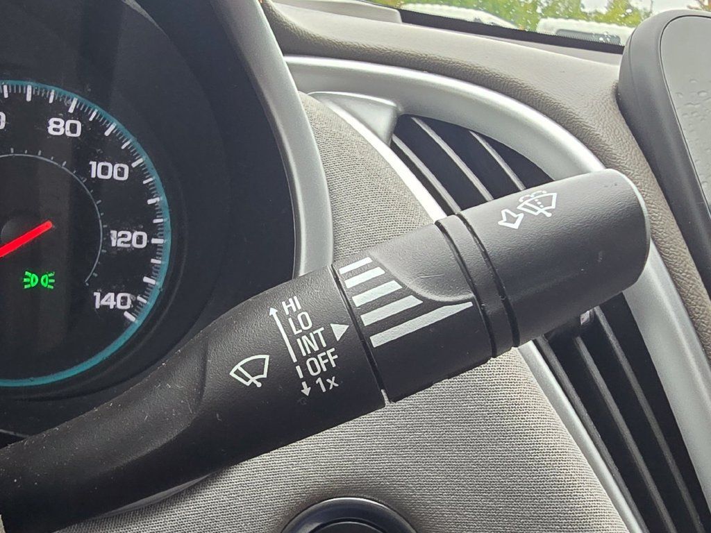Used 2023 Chevrolet Malibu LT FWD image 25