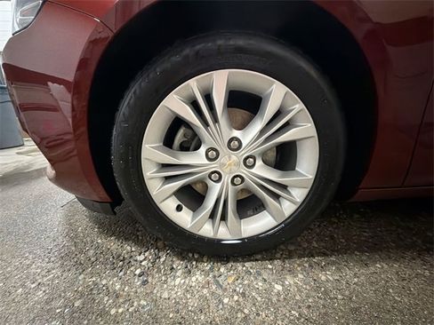 Certified 2015 Chevrolet Impala LT image 10