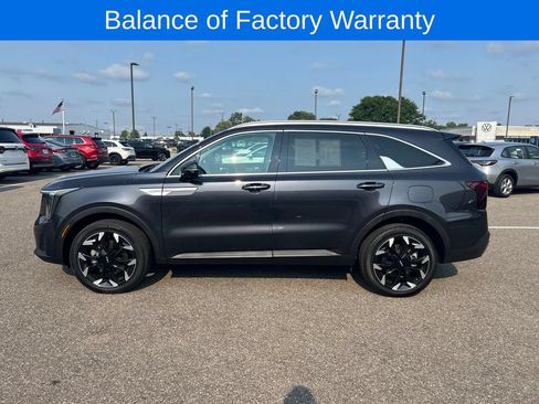 Used 2025 Kia Sorento EX w/ Panoramic Sunroof Package AWD/4WD image 5