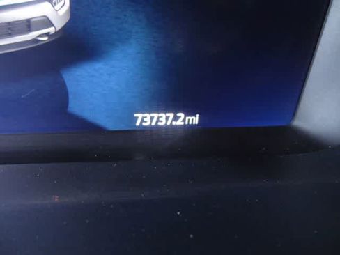 Used 2021 Ford F150 Lariat w/ Equipment Group 502A High AWD/4WD image 6