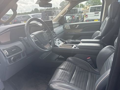 Used 2019 Lincoln Navigator L Black Label w/ Cargo Package image 2