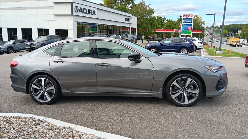 Used 2024 Acura TLX w/ Technology Package FWD image 6