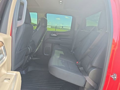 Used 2023 Chevrolet Silverado 1500 LT image 28