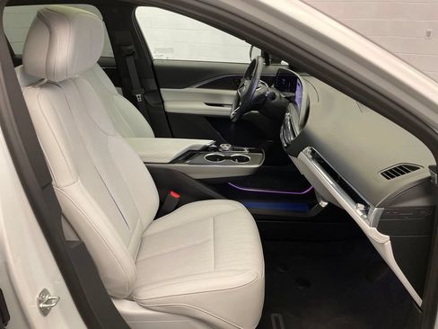 Used 2024 Cadillac Lyriq Luxury RWD image 23