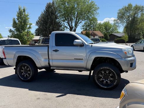 Used 2014 Toyota Tacoma 4x4 Regular Cab image 23