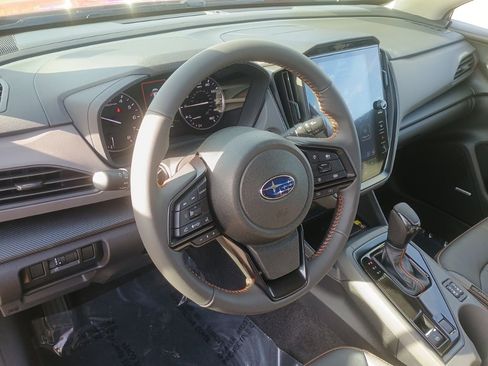 Certified 2025 Subaru Crosstrek 2.5i Limited w/ Popular Package #4A image 12