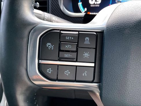 Used 2021 Ford F150 Limited image 18