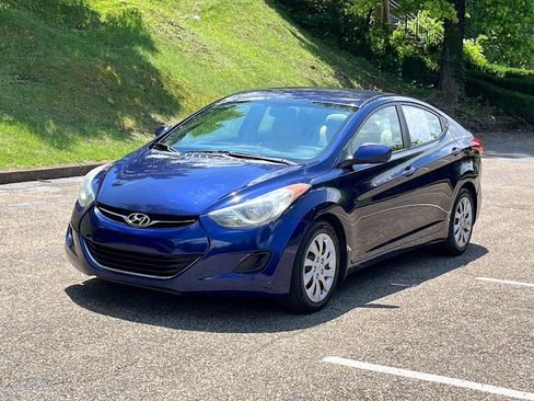 Used 2013 Hyundai Elantra GLS FWD image 24