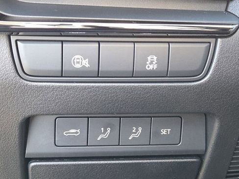 Used 2025 MAZDA MAZDA3 s image 7