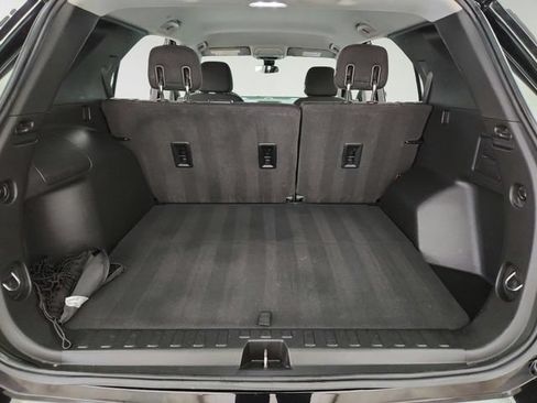 Used 2020 Chevrolet Equinox LT w/ LPO, Floor Liner Package FWD image 30