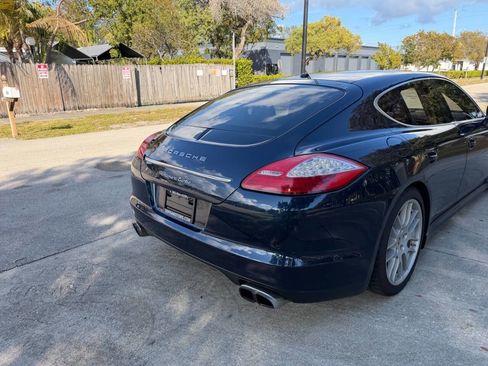 Used 2010 Porsche Panamera Turbo image 12
