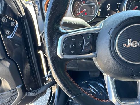 Used 2021 Jeep Gladiator Mojave w/ Uconnect 4C Nav & Sound Group AWD/4WD image 25