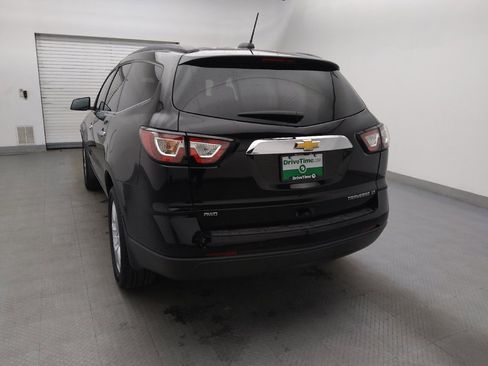 Used 2016 Chevrolet Traverse LT w/ Style and Technology Package image 6