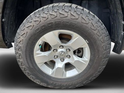 Used 2021 RAM 1500 Big Horn image 14