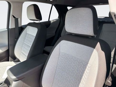 Used 2024 Chevrolet Equinox LS FWD image 22