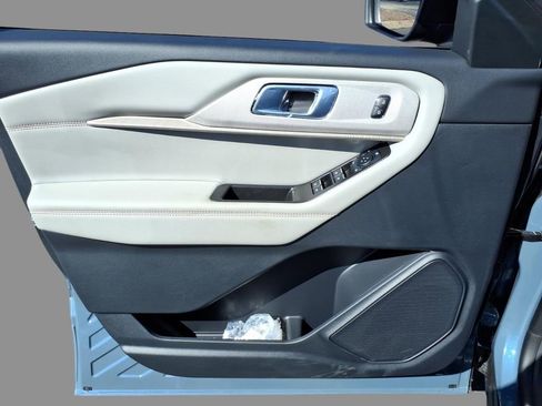 New 2026 Ford Explorer Active image 15