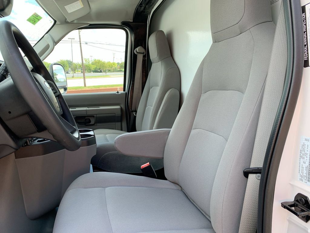 Used 2024 Ford E-350 and Econoline 350 Super Duty w/ Driver's Safety Package RWD image 11