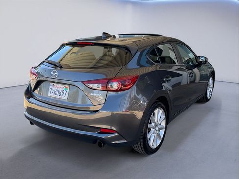 Used 2017 MAZDA MAZDA3 Grand Touring w/ Premium Equipment Package FWD image 6