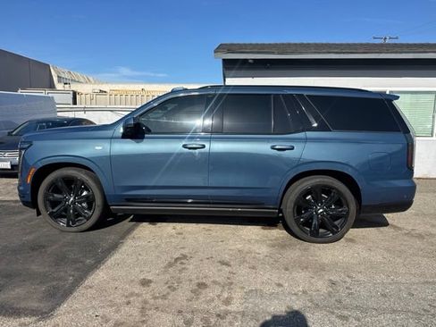 Used 2025 Cadillac Escalade Sport Platinum AWD/4WD image 9