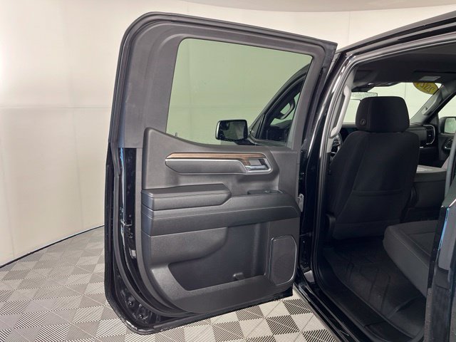 Used 2024 Chevrolet Silverado 1500 RST w/ Protection Package AWD/4WD image 34