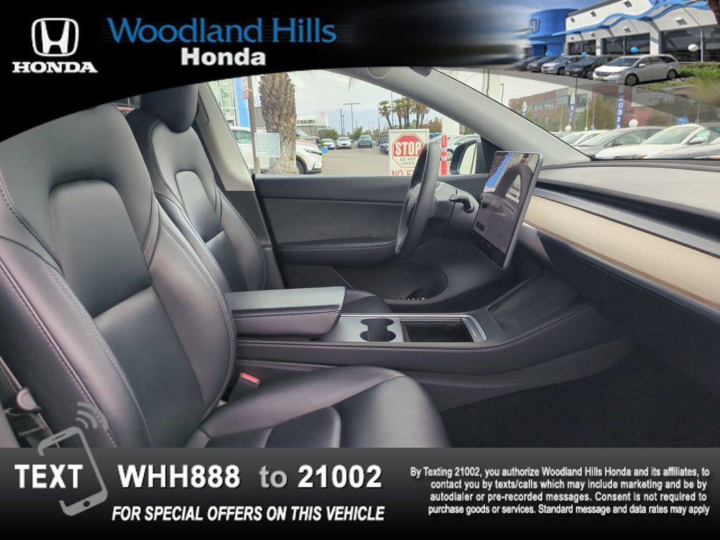 Used 2022 Tesla Model Y Long Range AWD/4WD image 25