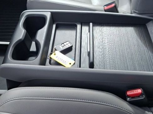 Used 2018 Honda Odyssey EX-L image 16