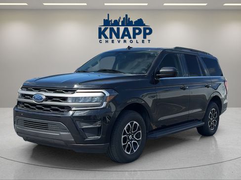 Used 2024 Ford Expedition XLT AWD/4WD image 1