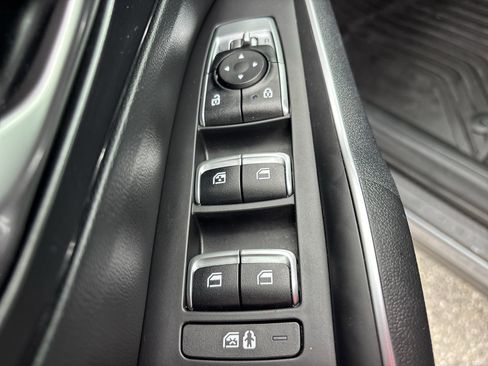 Used 2023 Kia Sorento LX FWD image 17