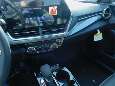 New 2026 Chevrolet Trax ACTIV w/ Driver Confidence Package image 28