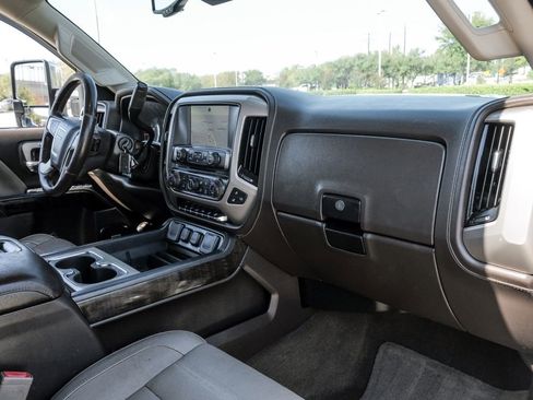 Used 2015 GMC Sierra 3500 Denali w/ Duramax Plus Package image 17