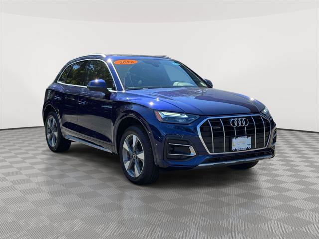Used 2023 Audi Q5 2.0T Premium w/ Convenience Package AWD/4WD image 1