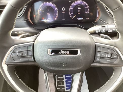 New 2026 Jeep Grand Cherokee L 4WD image 13