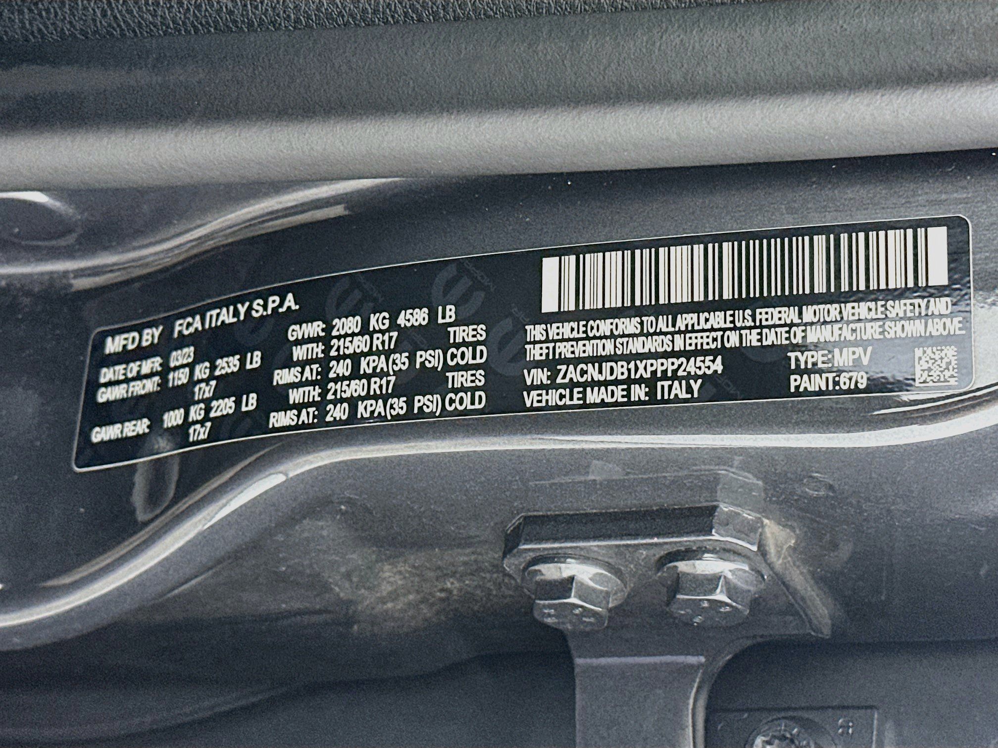 Used 2023 Jeep Renegade Latitude AWD/4WD image 12