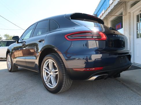 Used 2018 Porsche Macan AWD/4WD image 7