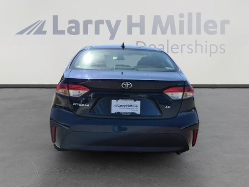 Certified 2024 Toyota Corolla LE image 4